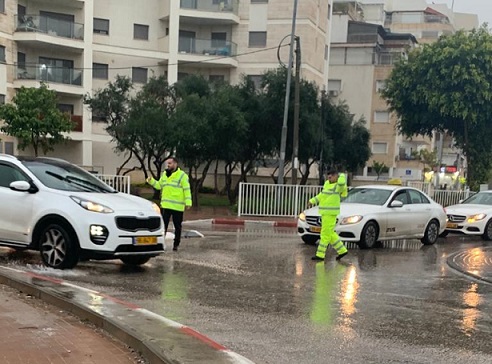 הסערה חוזרת: היערכות המשטרה, דגשים לציבור הנהגים ועדכון חסימות כבישים