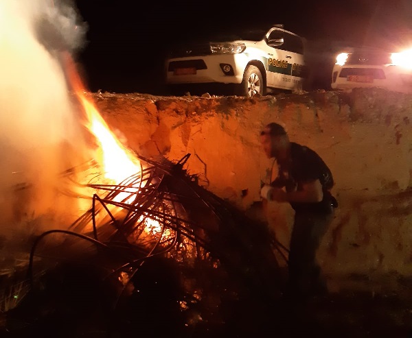 השמדה מבוקרת של 4,000 שתילי קנאביס שאותרו בחממת סמים בדרום