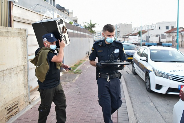 סוכנת משטרתית שהתחזתה לקטינה בת 12 הביאה למעצרם של עשרות חשודים בפדופיליה