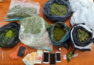 נשר: המשטרה עצרה 3 חשודים בחשד לגידול וסחר בסמים