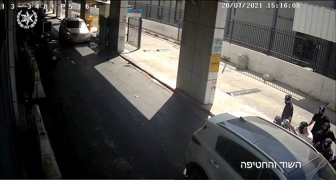 הותר לפרסום: נתין סיני נשדד ונחטף על ידי כנופיית צעירים סמוך לקניון הזהב בראשל